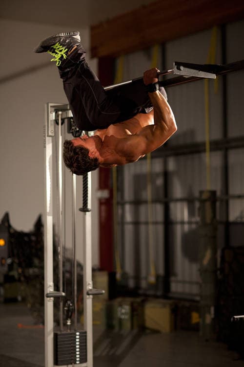 Ending position of Bodyweight Mid Row