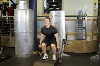 Cable Deadlifts - Step 1