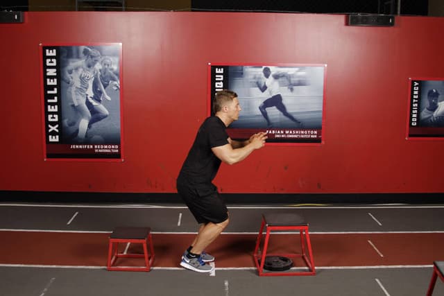 Ending position of Depth Jump Leap