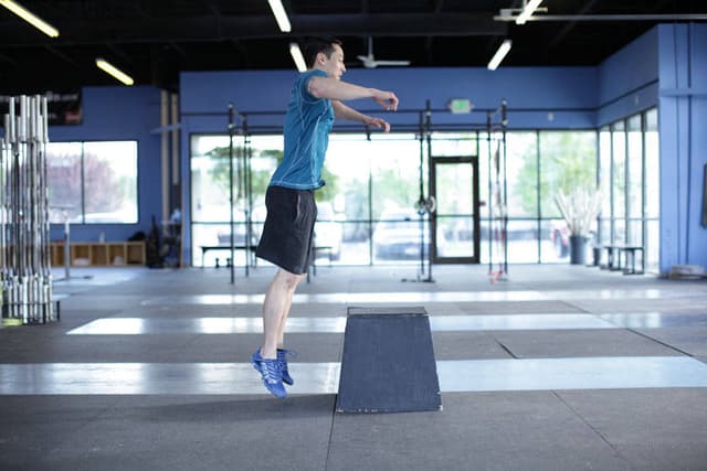 Ending position of Front Box Jump
