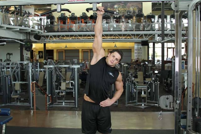 Starting position of One Handed Hang