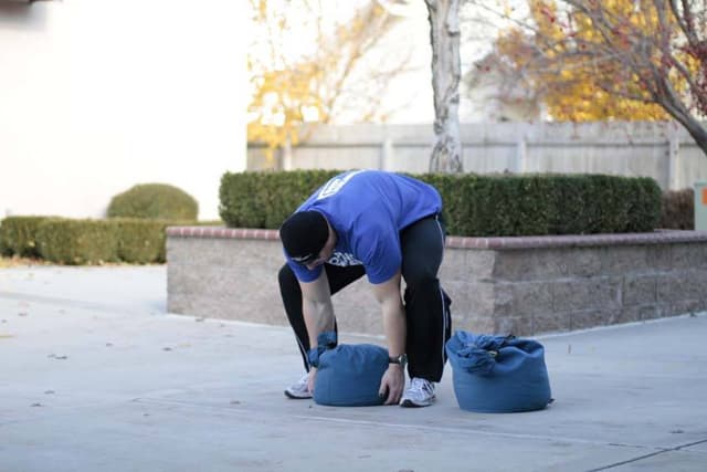 Starting position of Sandbag Load