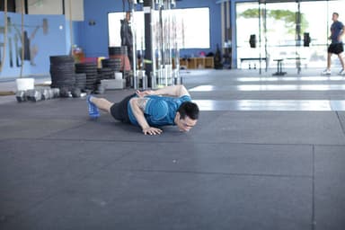 Single-Arm Push-Up - Step 1