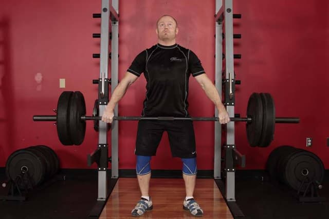 Starting position of Snatch Shrug