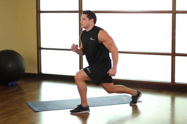 Ending position of Split Squats