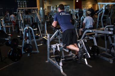 Standing Leg Curl - Step 1