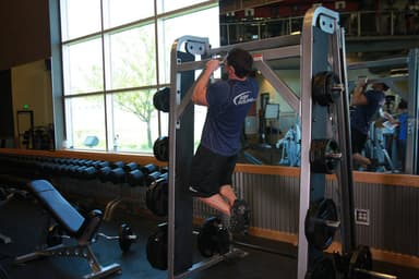 V-Bar Pullup - Step 1